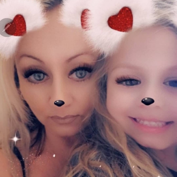 Please help me get rid of my unlisted mess of a posh room PLEASE!!! Today 4:30 - Picture 15 of 16